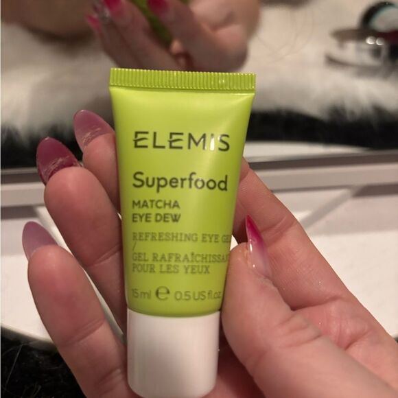 ELEMIS Superfood Matcha Eye Gel - - Picture 2 of 2